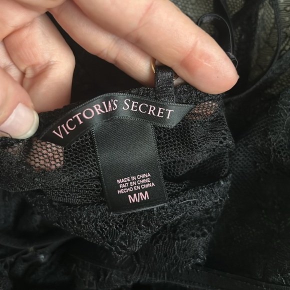 Victoria’s Secret lace strap you back lace teddy bodysuit size M - Picture 7 of 9
